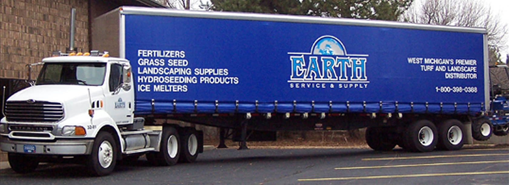 Curtain Side Technology provides easy loading and unloading of your trailers cargo.